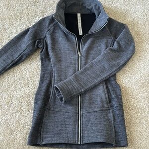 Lululemon jacket zip up gray size 4